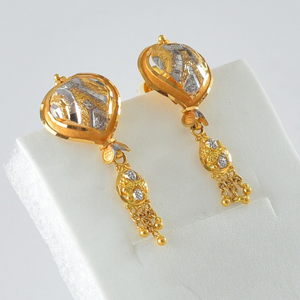 916 hallmark Gold Earring 