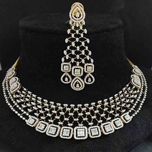 Gold fine diamond necklace set