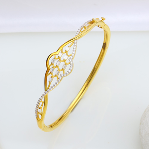 woman's gold diamond bracelet in 22k gold.