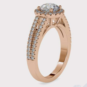 A different variety 18k gold ring 4.17 gms un