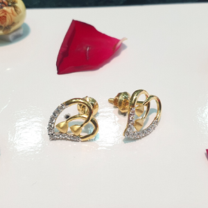 22.k Solitaire designer heart shape earrings