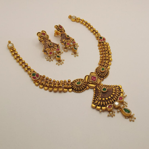 916 Gold Antique Jadtar Necklace Set