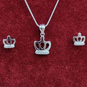 925 Sterling Silver Crown Design Pendant Set
