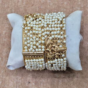 Antique Gold Polished Temple Design Kada With