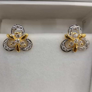 22K / 916 Gold Ladies Flower Earrings
