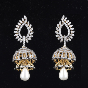 18kt jumki diamond earrings