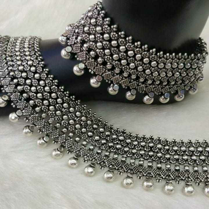 92.5 Sterling Silver Full Oxodize Rava Round 