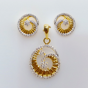 Designer pendant set