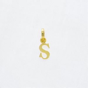 Caligraphic 18kt S Letter Gold Pendant