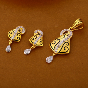 22KT Gold CZ Hallmark Exclusive Ladies Pendan