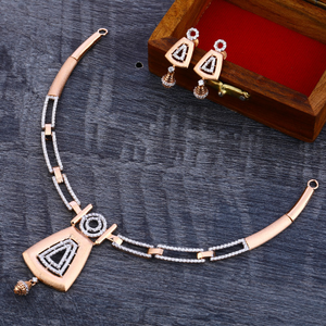 18KT Rose Gold  Gorgeous Hallmark Necklace Se