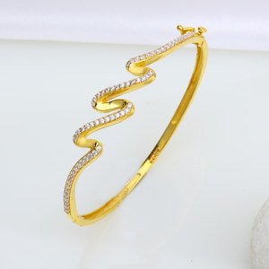 22k plain gold handmade bracelet.