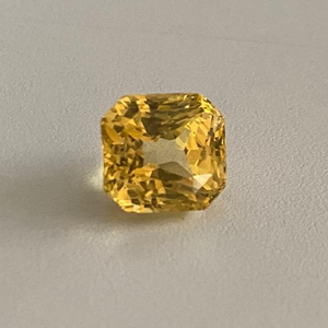 7.62ct emerald-cut yellow yellow-sapphire-puk
