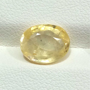 3.40ct oval yellow yellow-sapphire-pukhraj