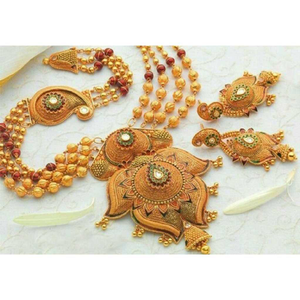 22kt Gold Fancy Necklace Pendant Set