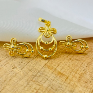 22k Gold Plain Beautiful Pendant Set