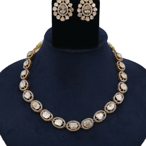 Colourful Pearl Interlink Gold Studded Neckla