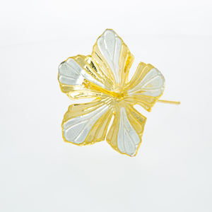 Decorative silver flower for puja
