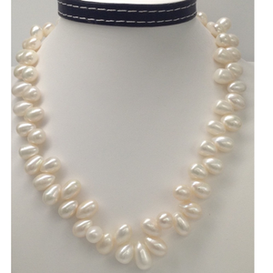 Freshwater white oval drops pearls zigzag mal