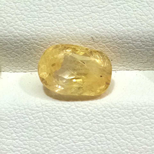 3.09ct oval yellow yellow-sapphire-pukhraj