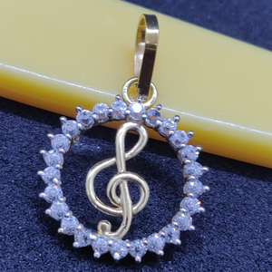 18 ct gold pendant