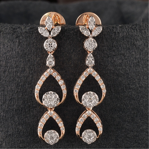 18Kt Gold Dazzling Diamond Earring