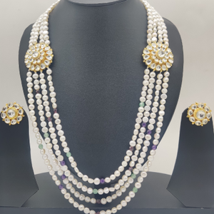 White  Kundan Broach Set With 4 Layers Pearls