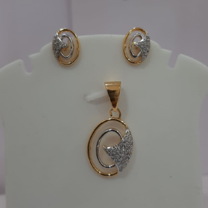 22k gold diamond oval shape in oval pendent s