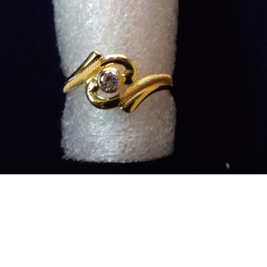22kt gold Ladies Designing cz Diamond ring