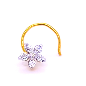 Sanaya six diamond nose pin