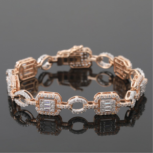 18kt gold designer diamond bracelet