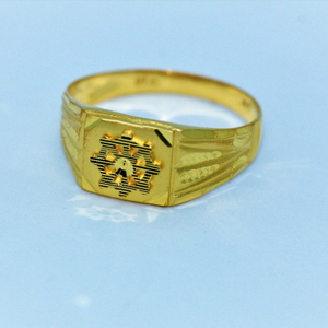 Gold engagement gents ring