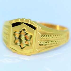 Gold delicate gents ring