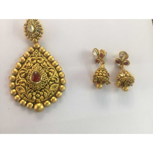 22K / 916 Gold Special Jadtar Pendant Set