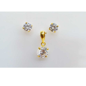 916 Gold Sterling Diamond Pendant Set