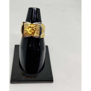 916 Men's stylish gold ring
