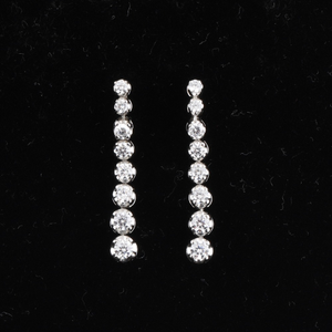 18kt designer diamond drops earrings
