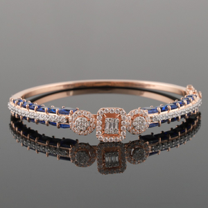 18Kt Gold Gorgeous Design Diamond Bracelet