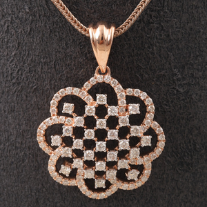 18KT Gold Glorious Diamond Pendant Set