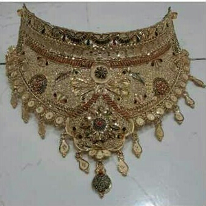 Gold Ladies Indian Antique Fancy Necklace