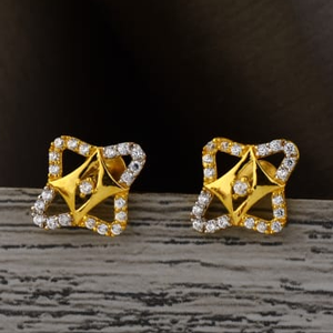 22KT Gold CZ Hallmark Classic Ladies Tops Ear