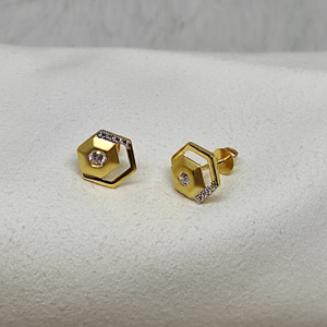 gold fancy Mini top earring