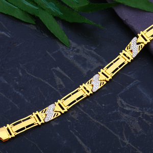 22ct gold fancy designer bracelet mcb82
