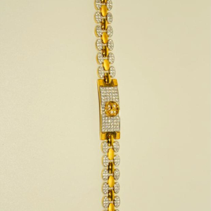 Gold Unique Gents Bracelet