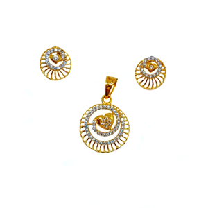 Heart In Round Design Pendant Set In 22K Gold