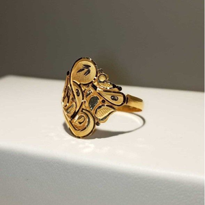 916 Gold Ladies Ring