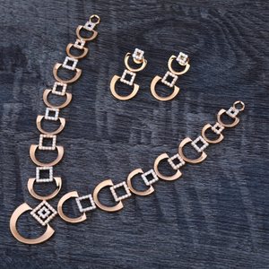 750 Rose Gold Hallmark Stylish Ladies Necklac