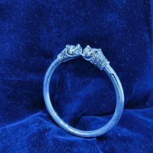 Silver Classic Tiger Design Kada