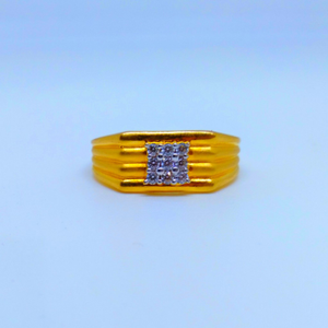 22 kt 916 hallmark  square Shape diamond fanc