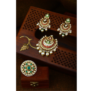 916 GOLD KUNDAN JDAU PENDANT SET